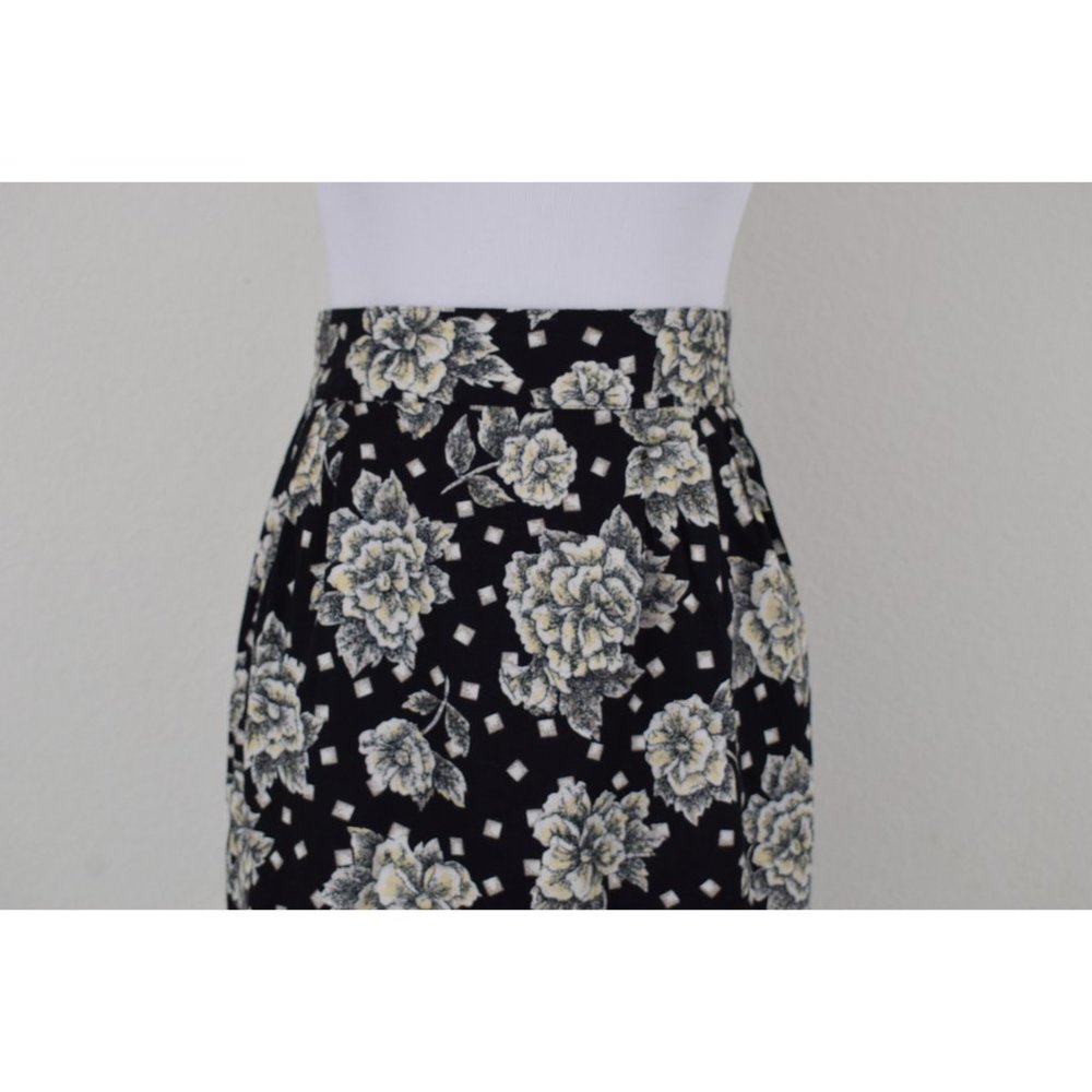 Vintage 80s Dark‎ Floral Rayon Skirt size 10 | 28 waist